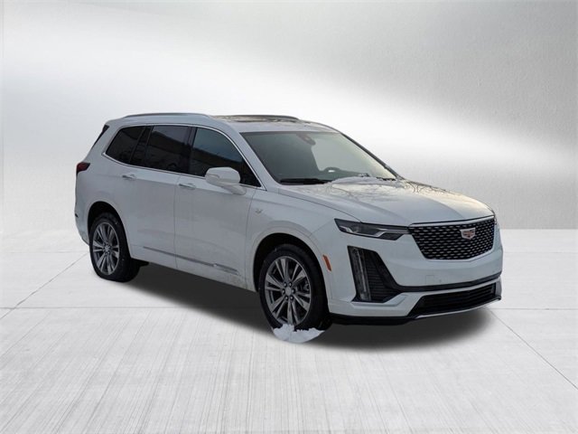 2025 Cadillac XT6 Premium Luxury photo 3