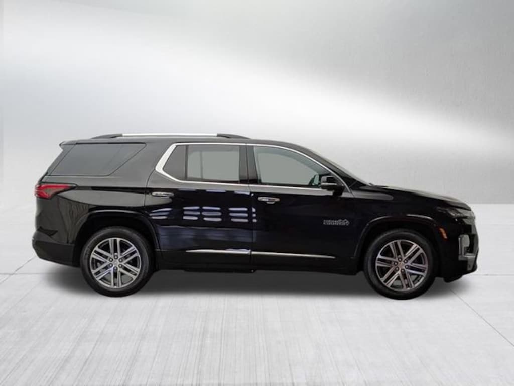 Used 2023 Chevrolet Traverse High Country SUV