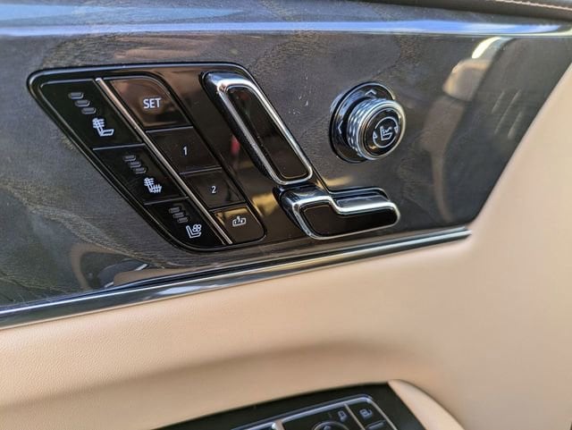 2025 Cadillac Escalade IQ Sport 2 - Photo 19