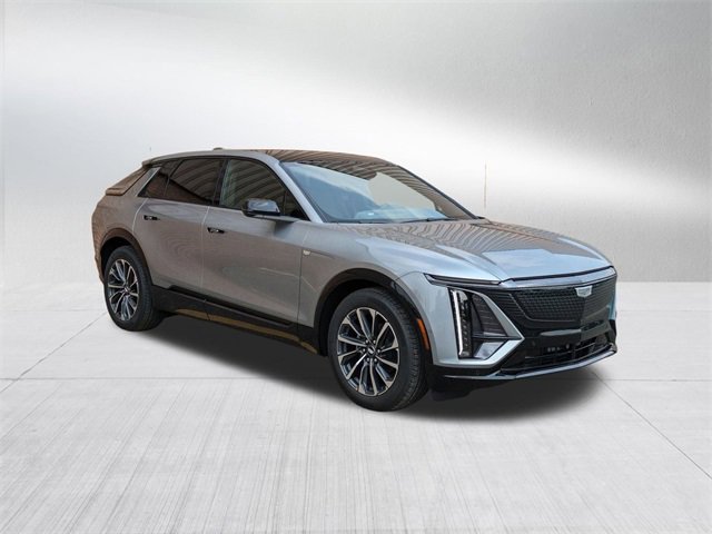 2025 Cadillac Lyriq Sport photo 3