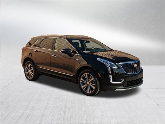 2025 Cadillac XT5 Premium Luxury photo 3