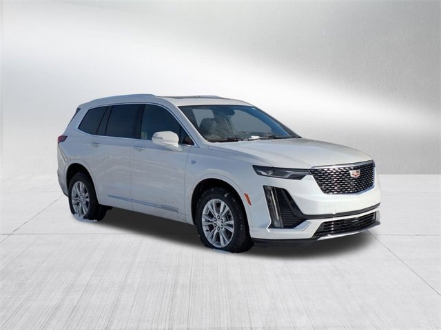 2025 Cadillac XT6 Luxury photo 3