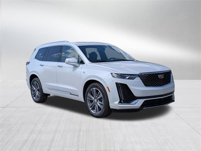 2025 Cadillac XT6 Premium Luxury photo 3