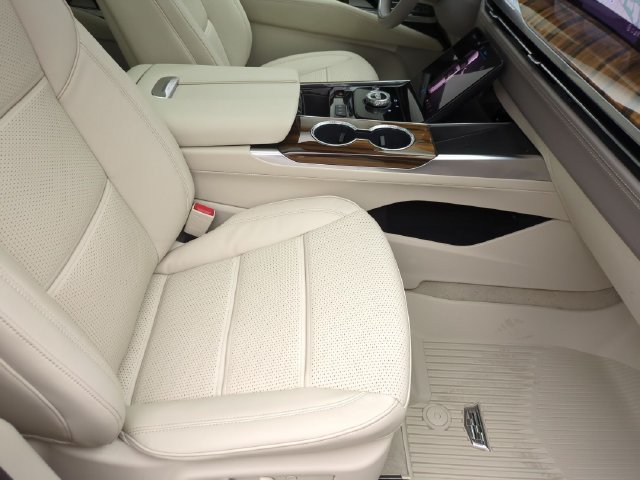 2027 Cadillac Escalade Platinum Sport - Photo 26