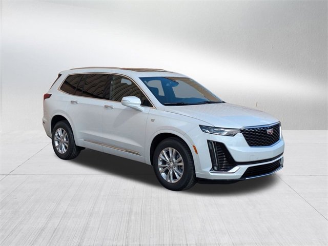 2025 Cadillac XT6 Luxury photo 3