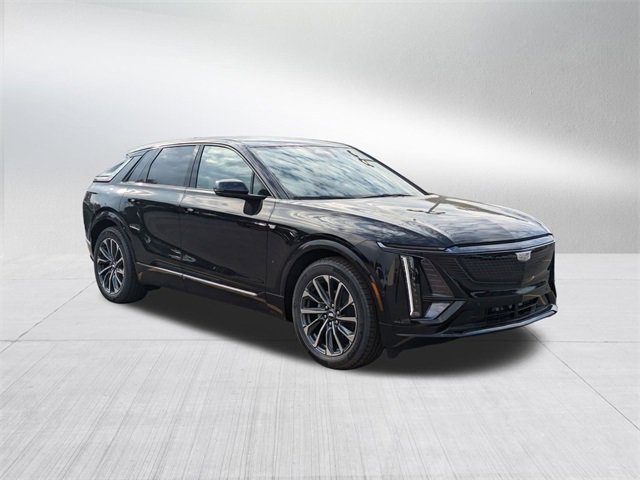 2025 Cadillac Lyriq Sport photo 3