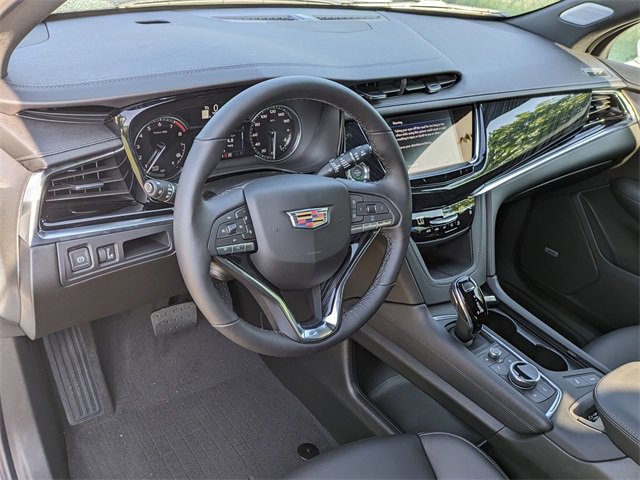 2025 Cadillac XT6 Premium Luxury photo 4