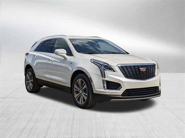 2025 Cadillac XT5 Premium Luxury photo 3