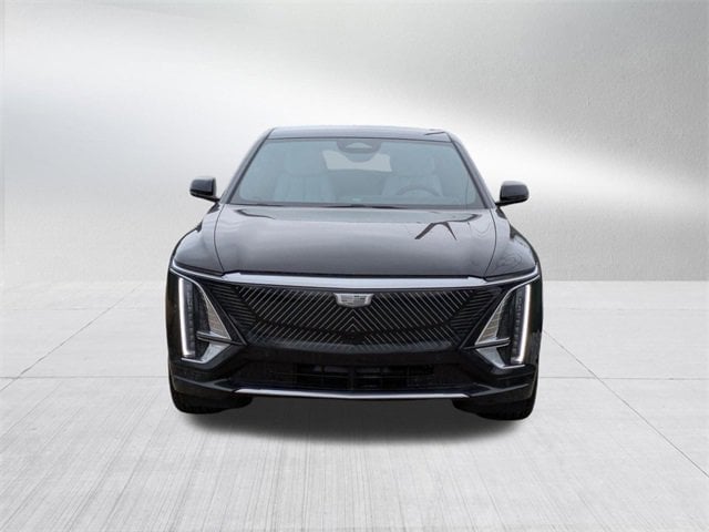 Used 2025 Cadillac LYRIQ Luxury 1 with VIN 1GYKPNRL3SZ308044 for sale in Novi, MI