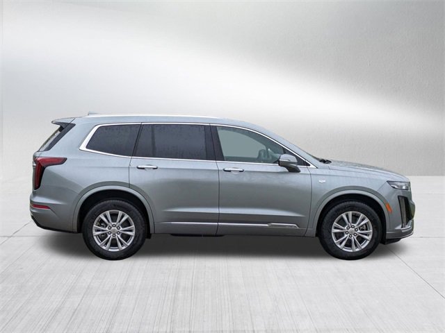 2025 Cadillac XT4 Luxury photo 4