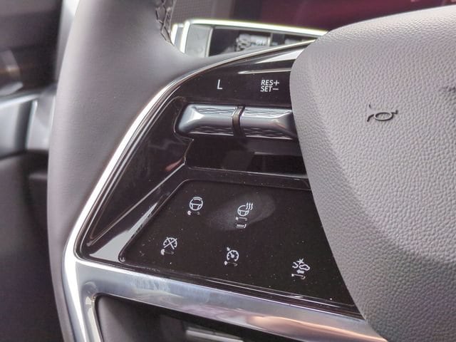2026 Cadillac Escalade ESV Luxury - Photo 11