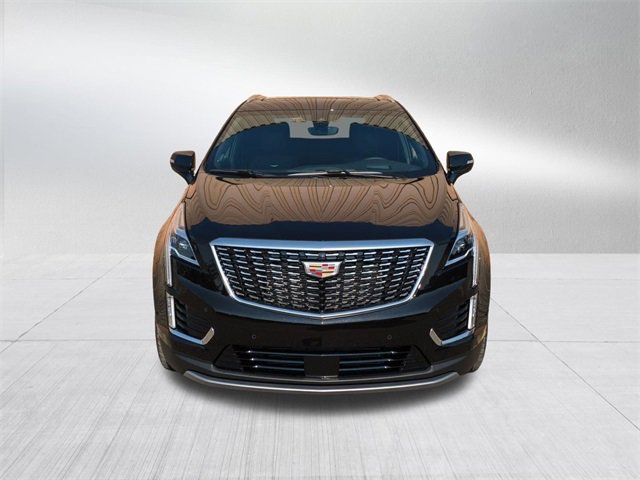 2025 Cadillac XT5 Premium Luxury photo 2