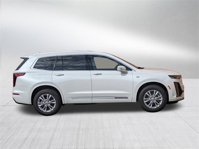 2025 Cadillac XT6 Luxury photo 4
