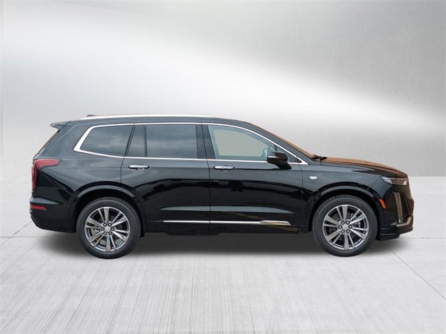 2025 Cadillac XT6 Premium Luxury photo 3