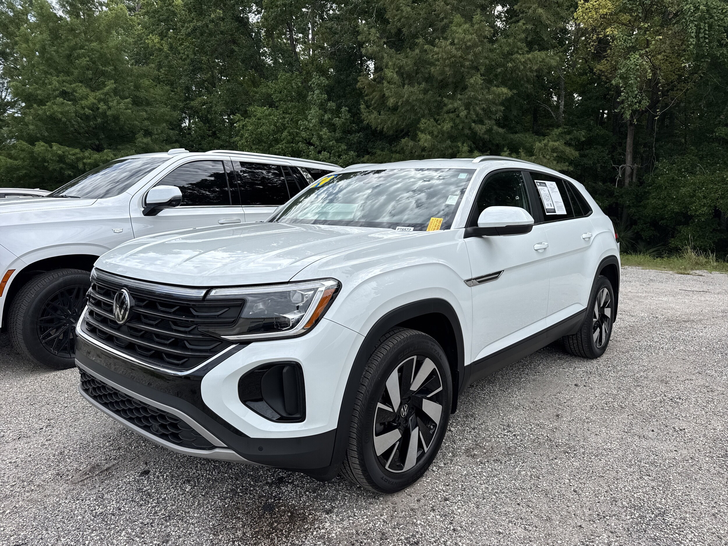 Pure White 2024 Volkswagen Atlas Cross Sport SUV / Crossover Front-Wheel Drive Automatic