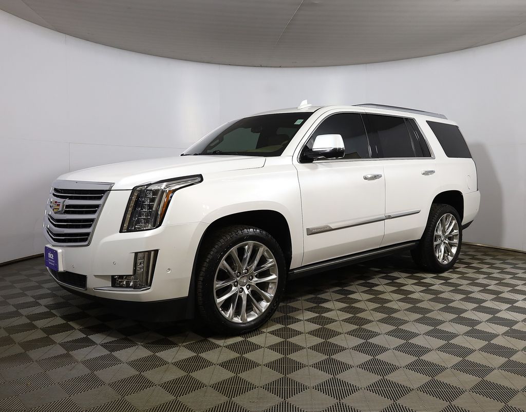Crystal White Tricoat 2019 Cadillac Escalade Platinum 4WD SUV / Crossover Four-Wheel Drive