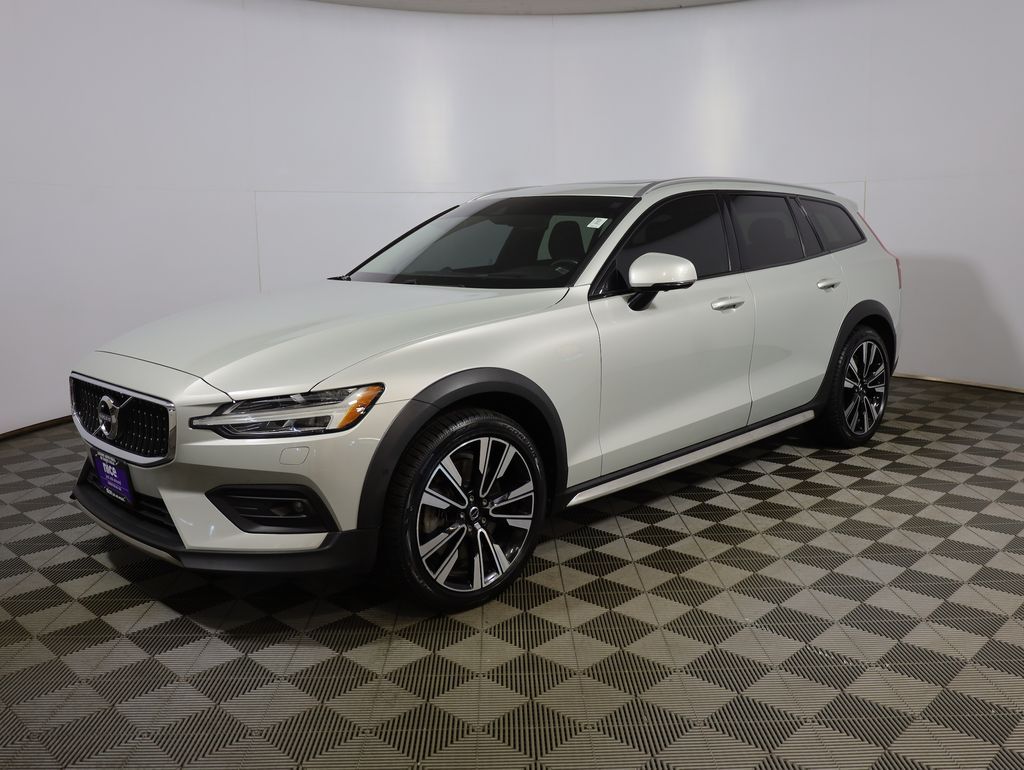 Brown (Beige) 2020 Volvo V60 Wagon All-Wheel Drive Automatic