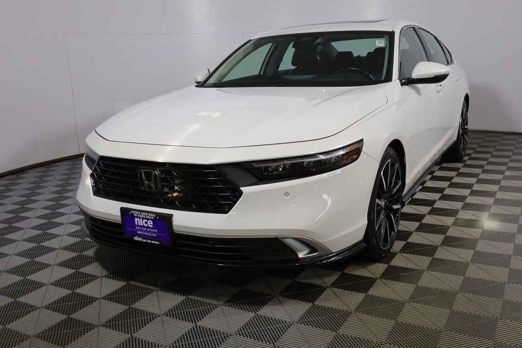 White 2023 Honda Accord Hybrid Sedan Front-Wheel Drive Continuously Variable Transmission
