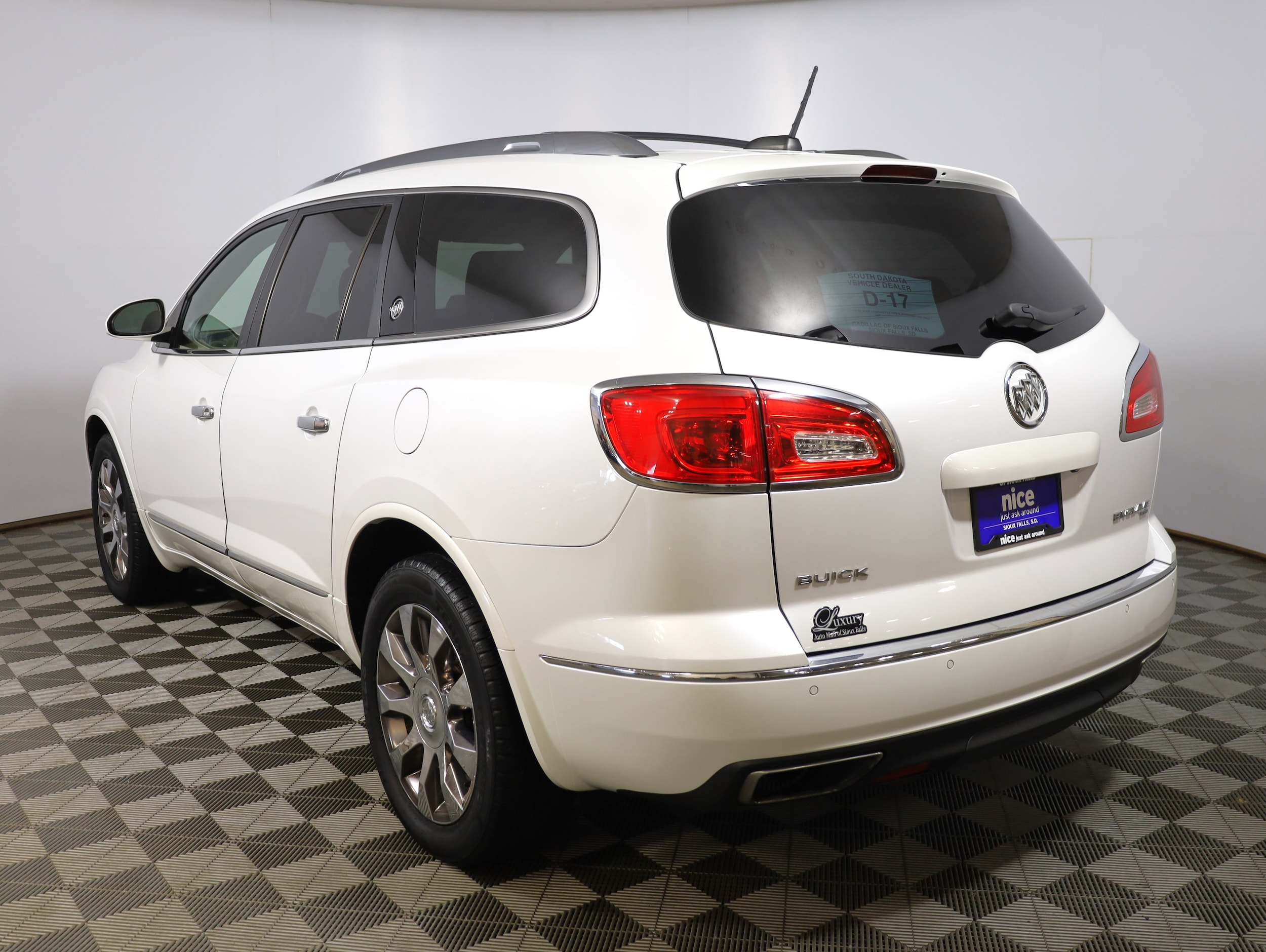 Used 2016 Buick Enclave Premium with VIN 5GAKVCKD2GJ147292 for sale in Sioux Falls, SD