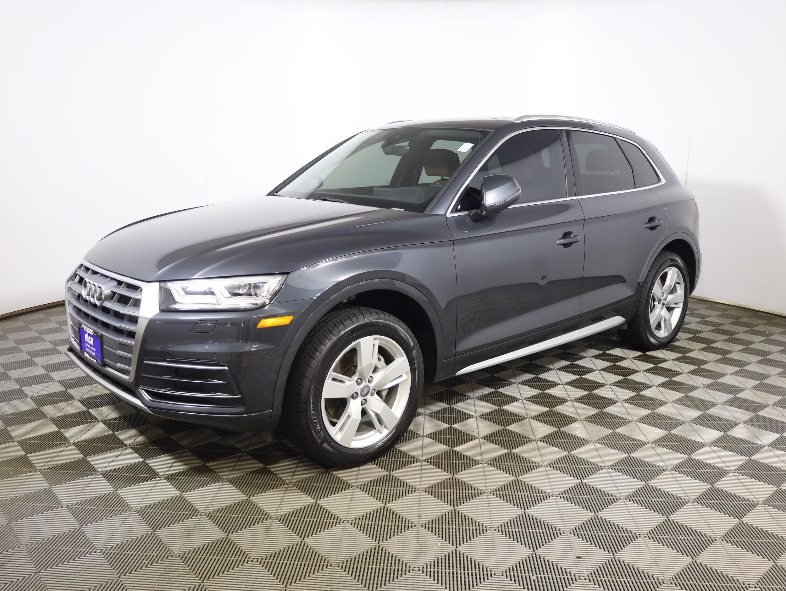2018 Audi Q5 2.0T quattro S tronic Premium Plus's photo