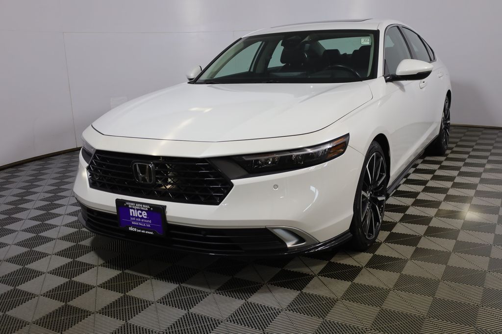 White 2023 Honda Accord Hybrid Sedan Front-Wheel Drive Continuously Variable Transmission