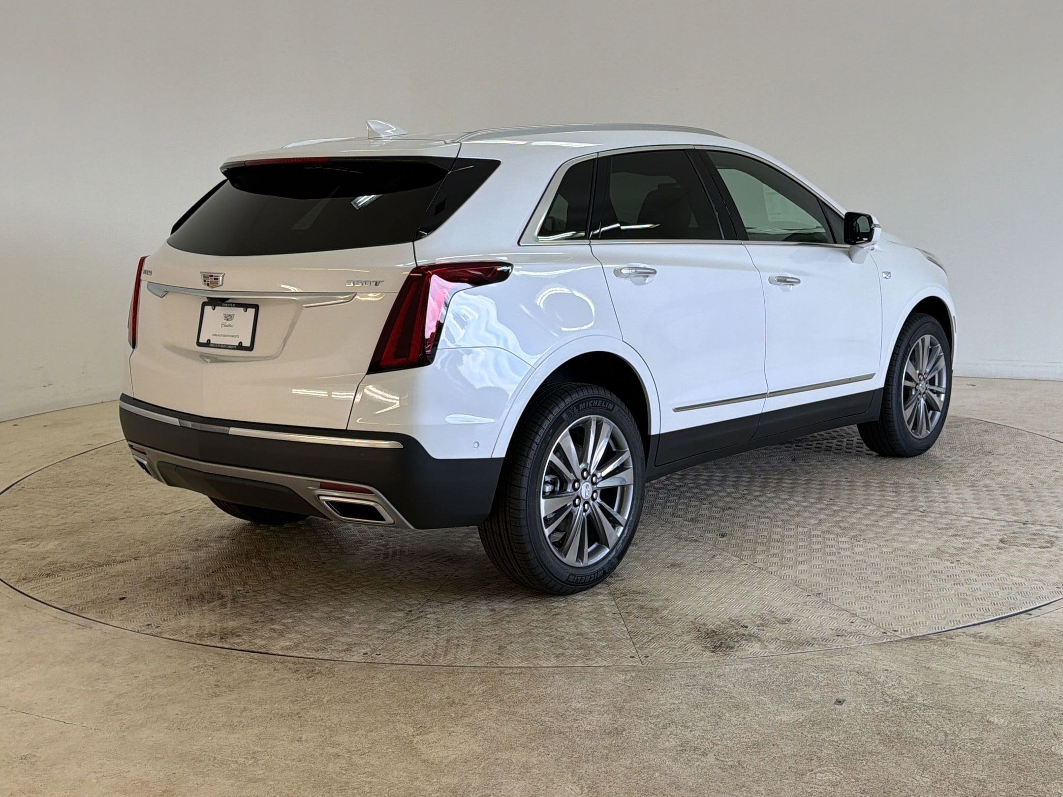 2026 Cadillac XT5 Premium Luxury - Photo 9