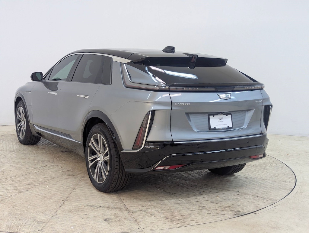 New 2025 CADILLAC LYRIQ Luxury 1 SUV