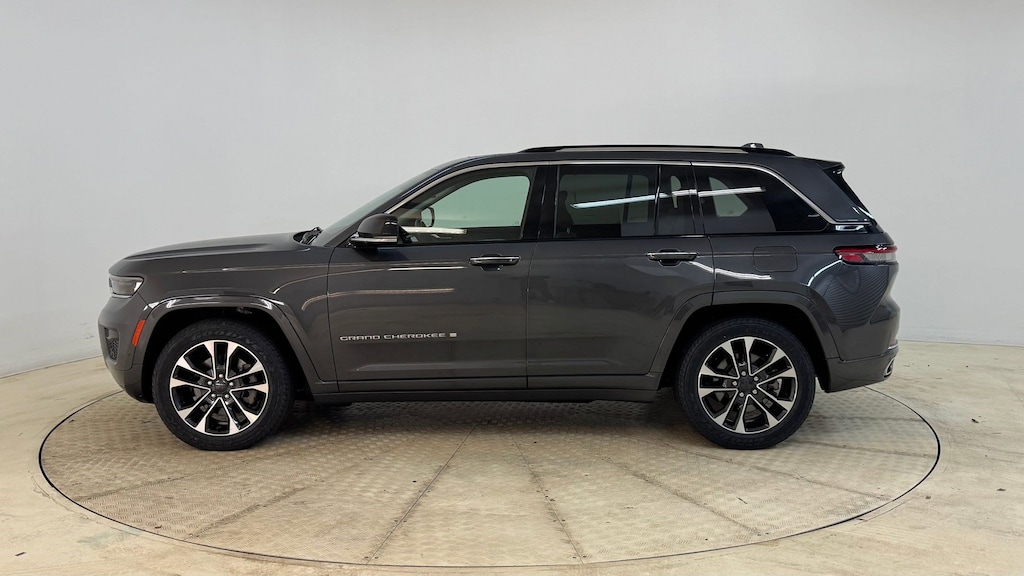 Used 2022 Jeep Grand Cherokee Overland