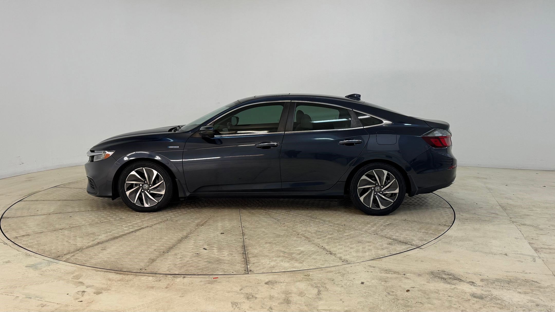 2021 Honda Insight Touring photo 2