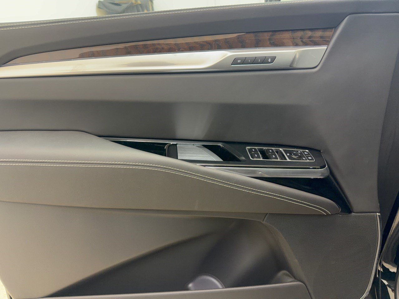 2026 Cadillac Escalade ESV Platinum Sport - Photo 14