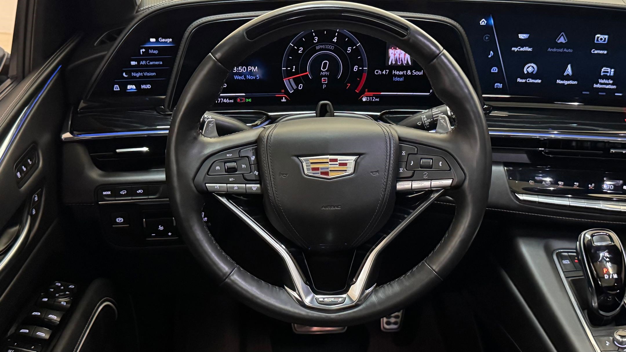 2023 Cadillac Escalade ESV V-Series photo 4