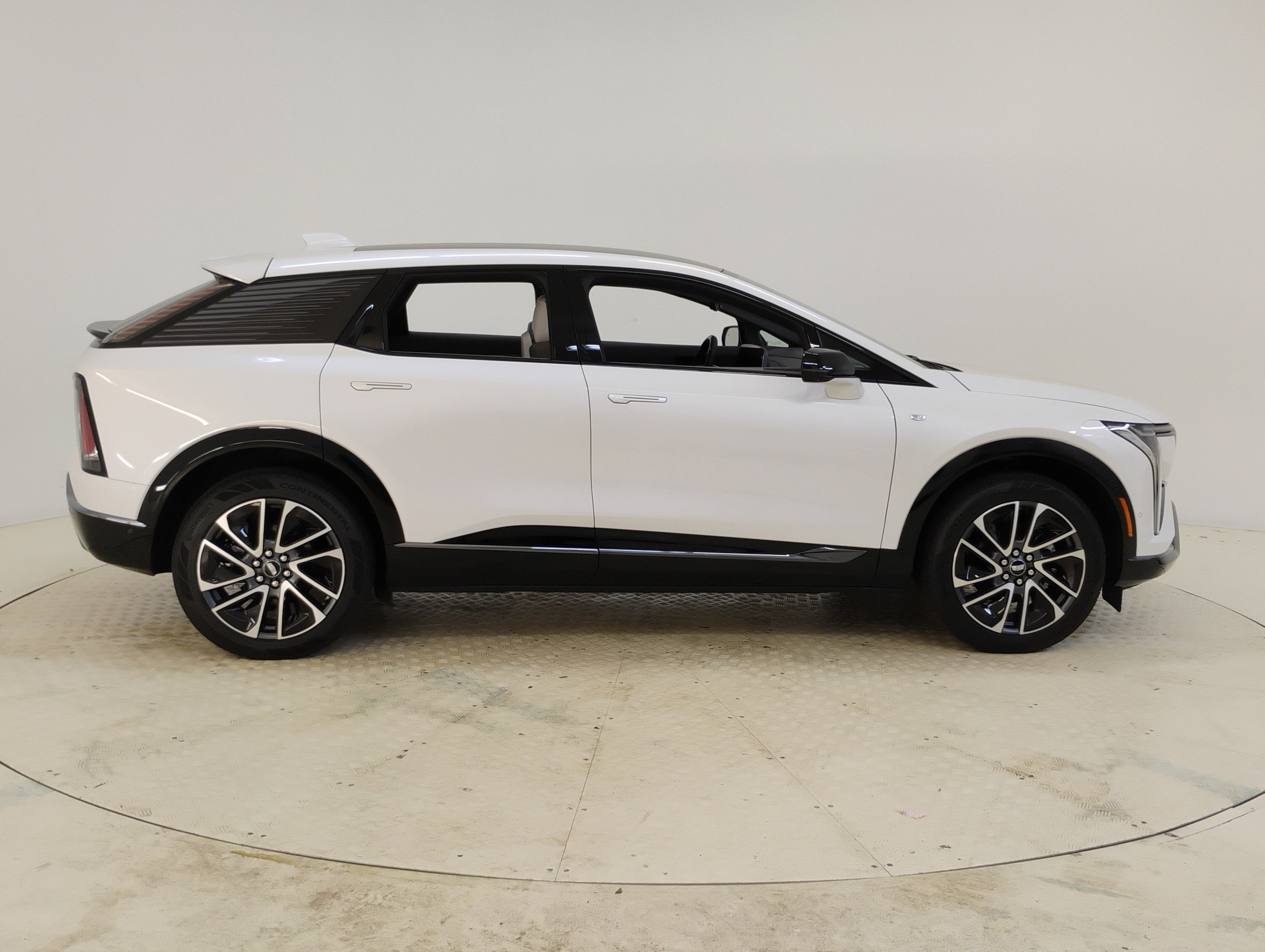 Used 2025 Cadillac OPTIQ Sport 1 with VIN 3GYK3EMR7SS197583 for sale in Pineville, NC
