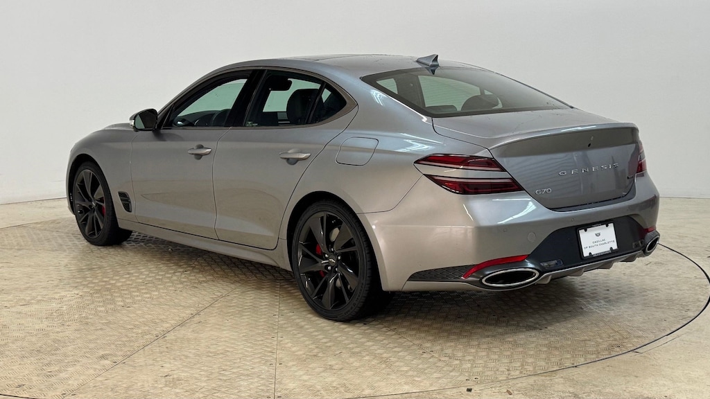 Used 2022 Genesis G70 3.3T