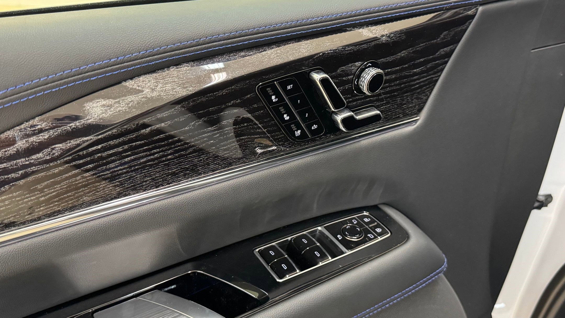 2026 Cadillac Escalade IQ Sport - Photo 49