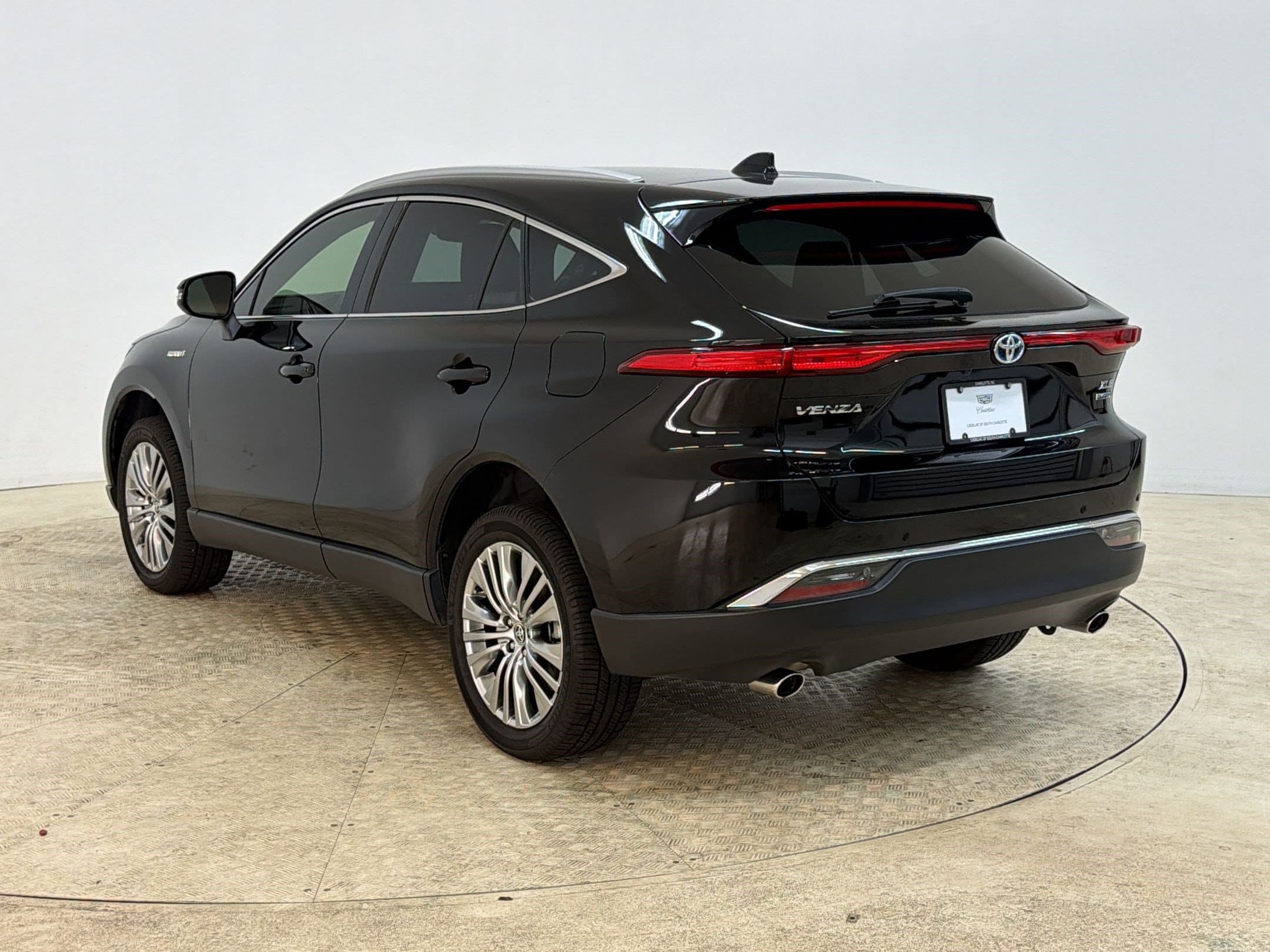Venza LE