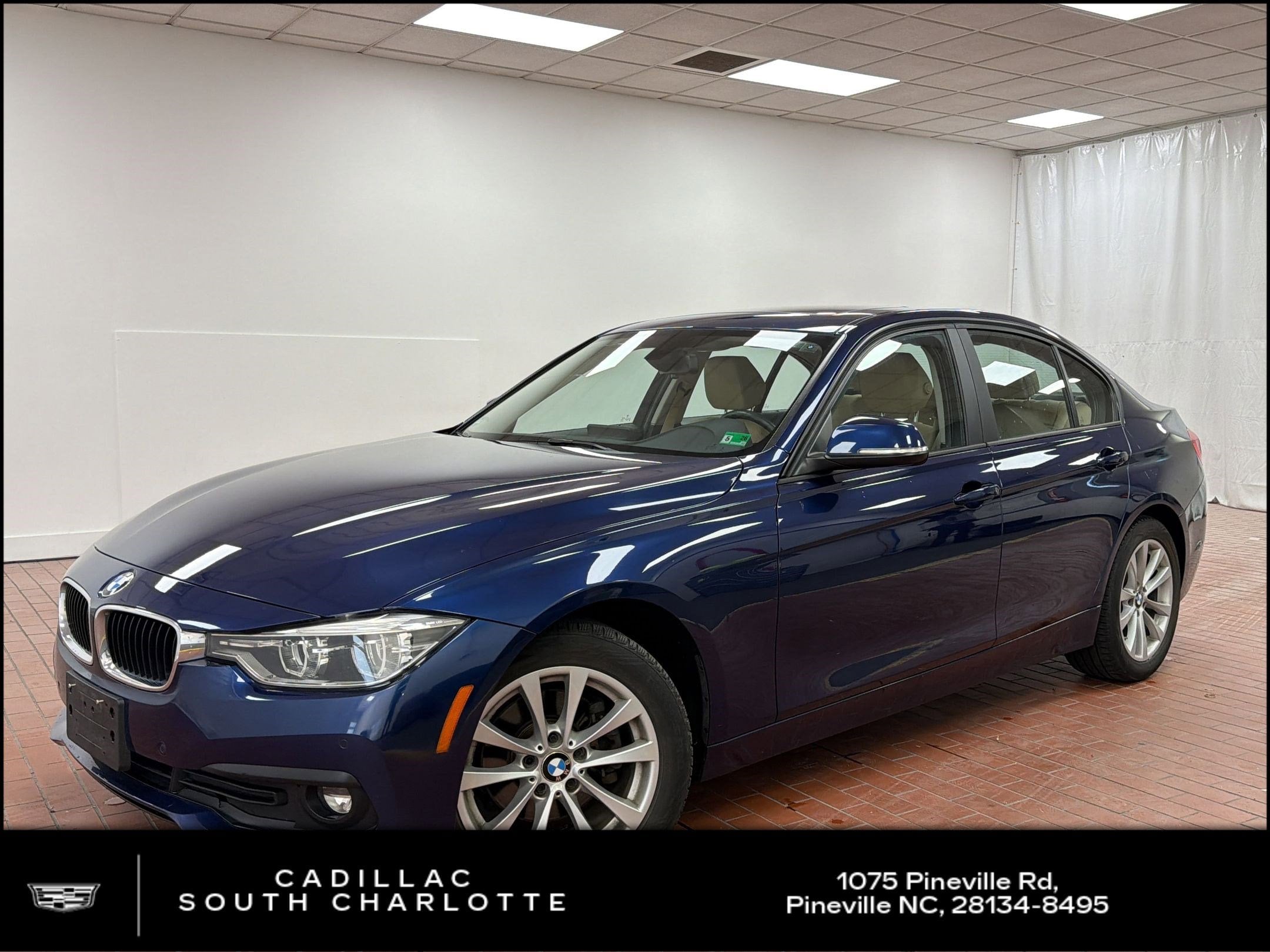 2018 BMW 3 Series 320i xDrive Sedan's photo