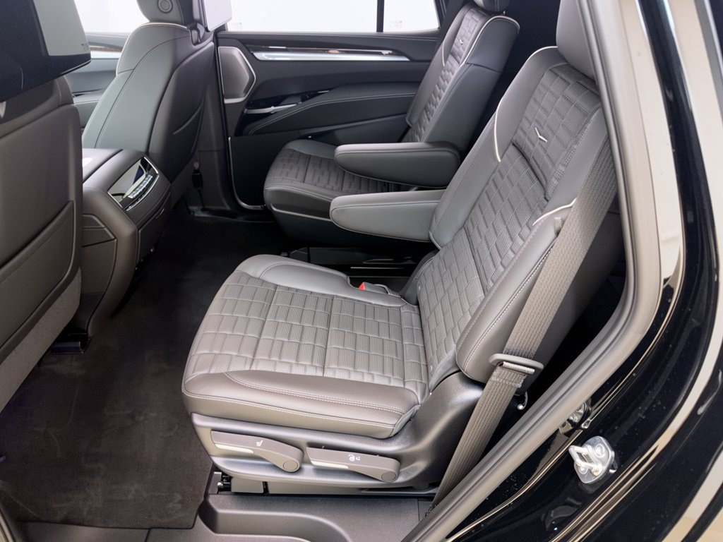2026 Cadillac Escalade Platinum Sport - Photo 25