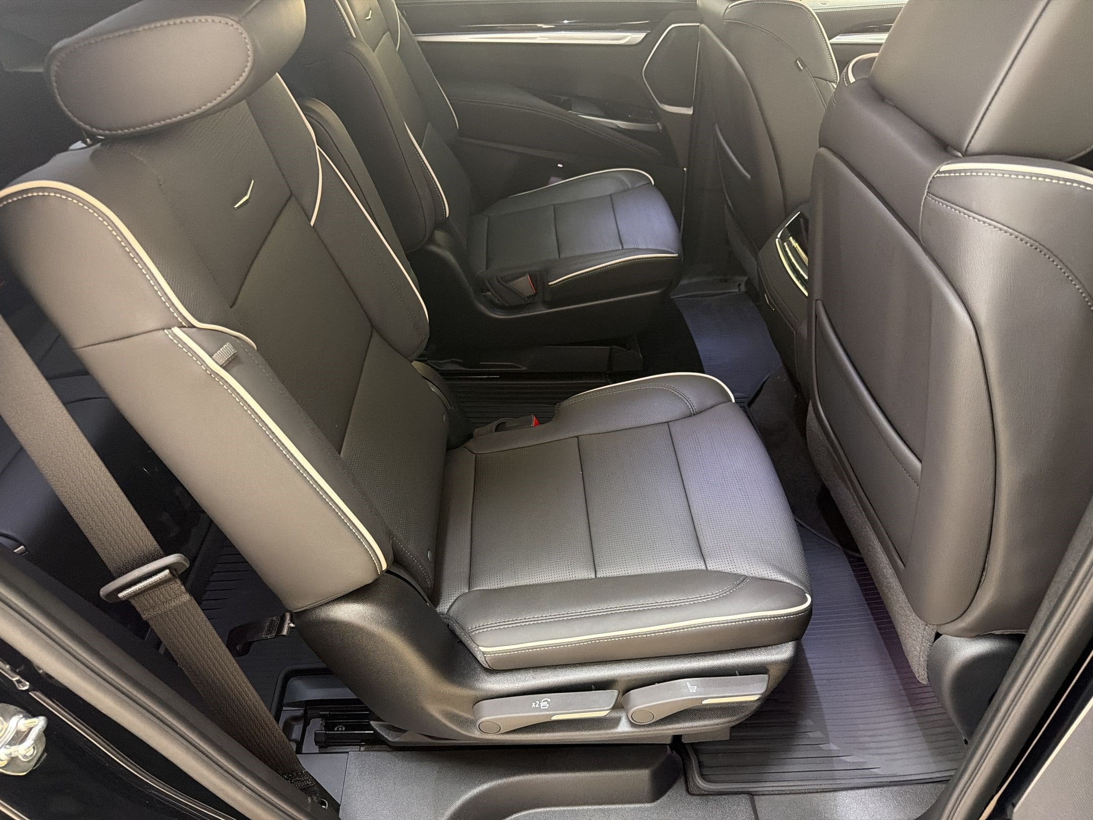 2026 Cadillac Escalade Sport - Photo 28