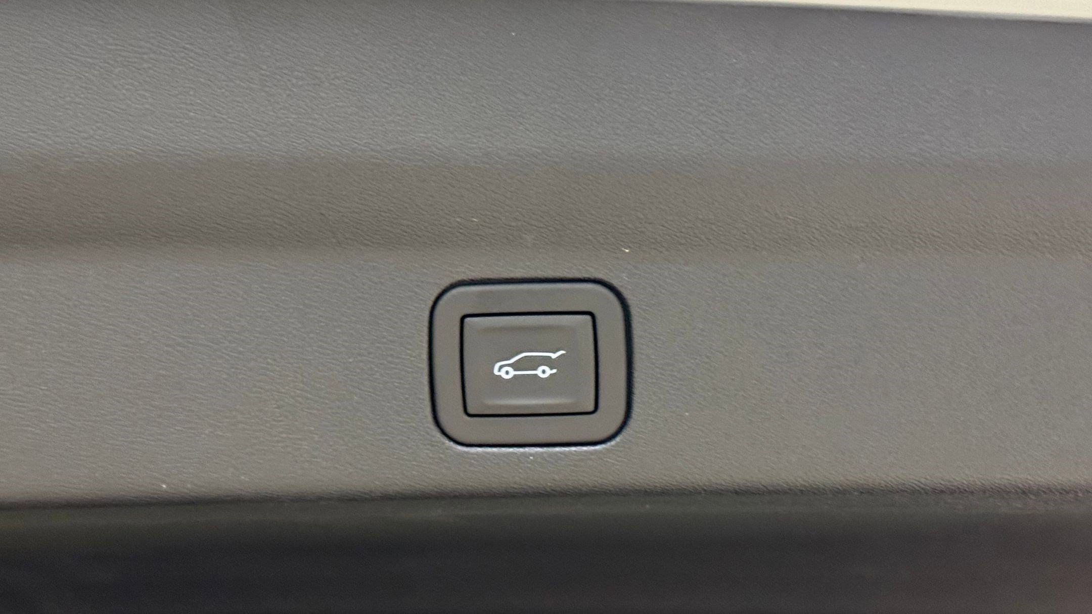 2026 Cadillac Escalade IQ Sport - Photo 21