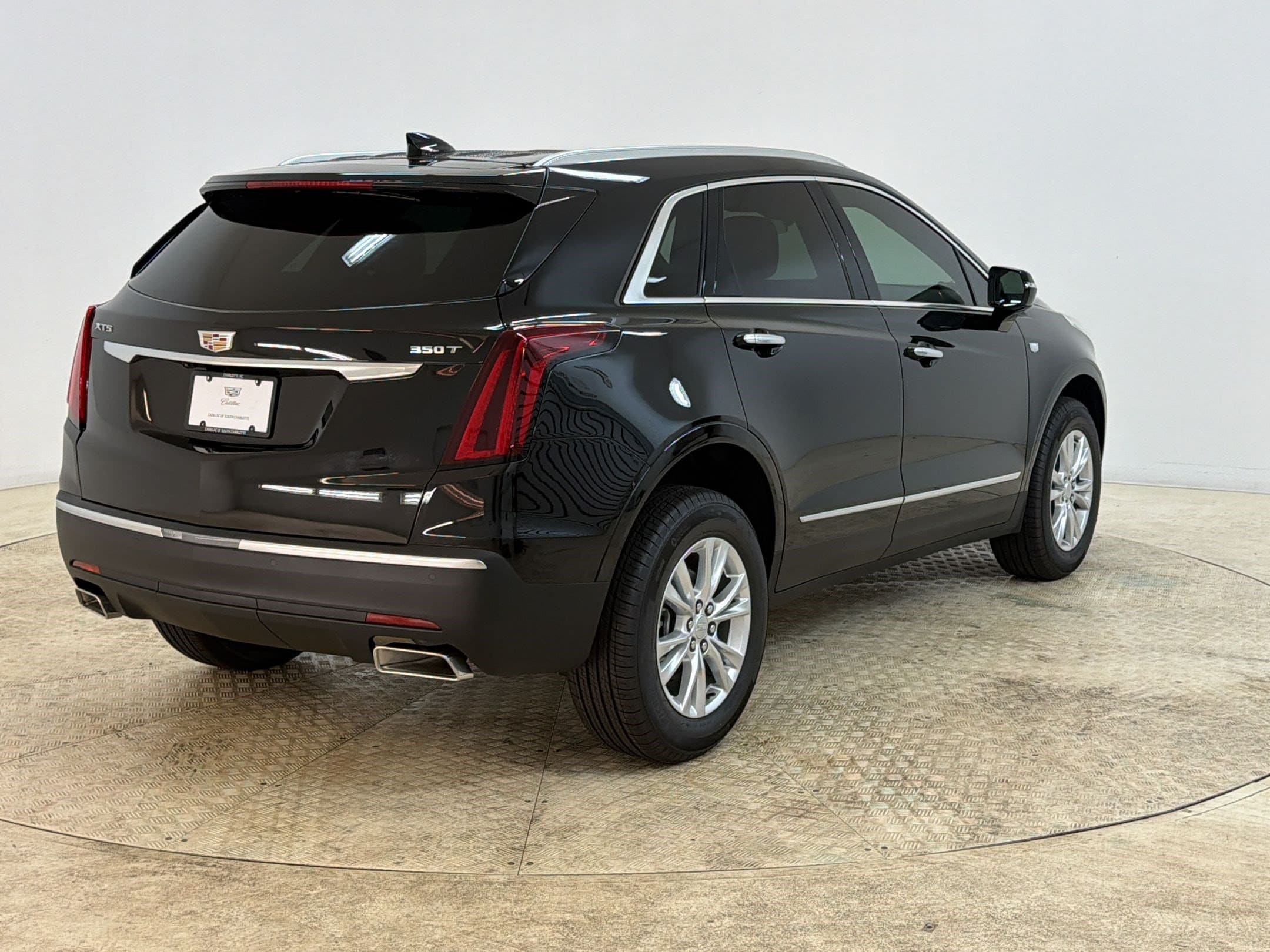 2026 Cadillac XT5 Luxury - Photo 9