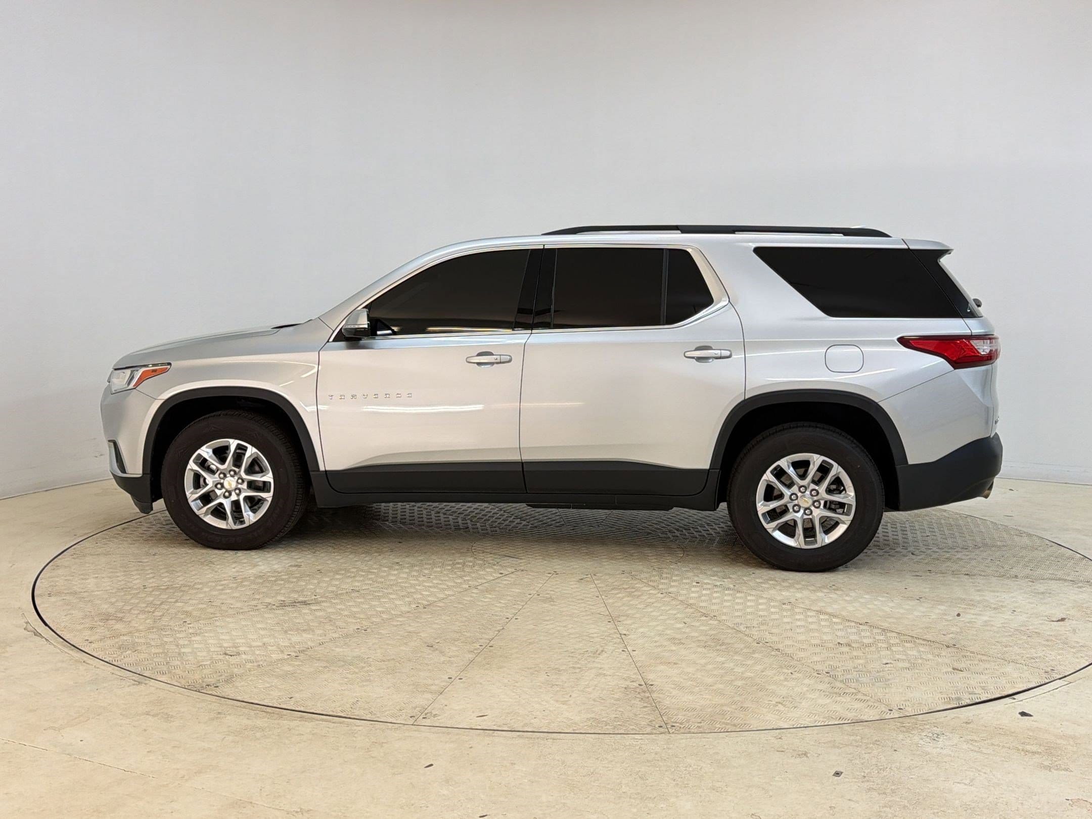 Used 2019 Chevrolet Traverse 1LT with VIN 1GNERGKW2KJ253606 for sale in Pineville, NC