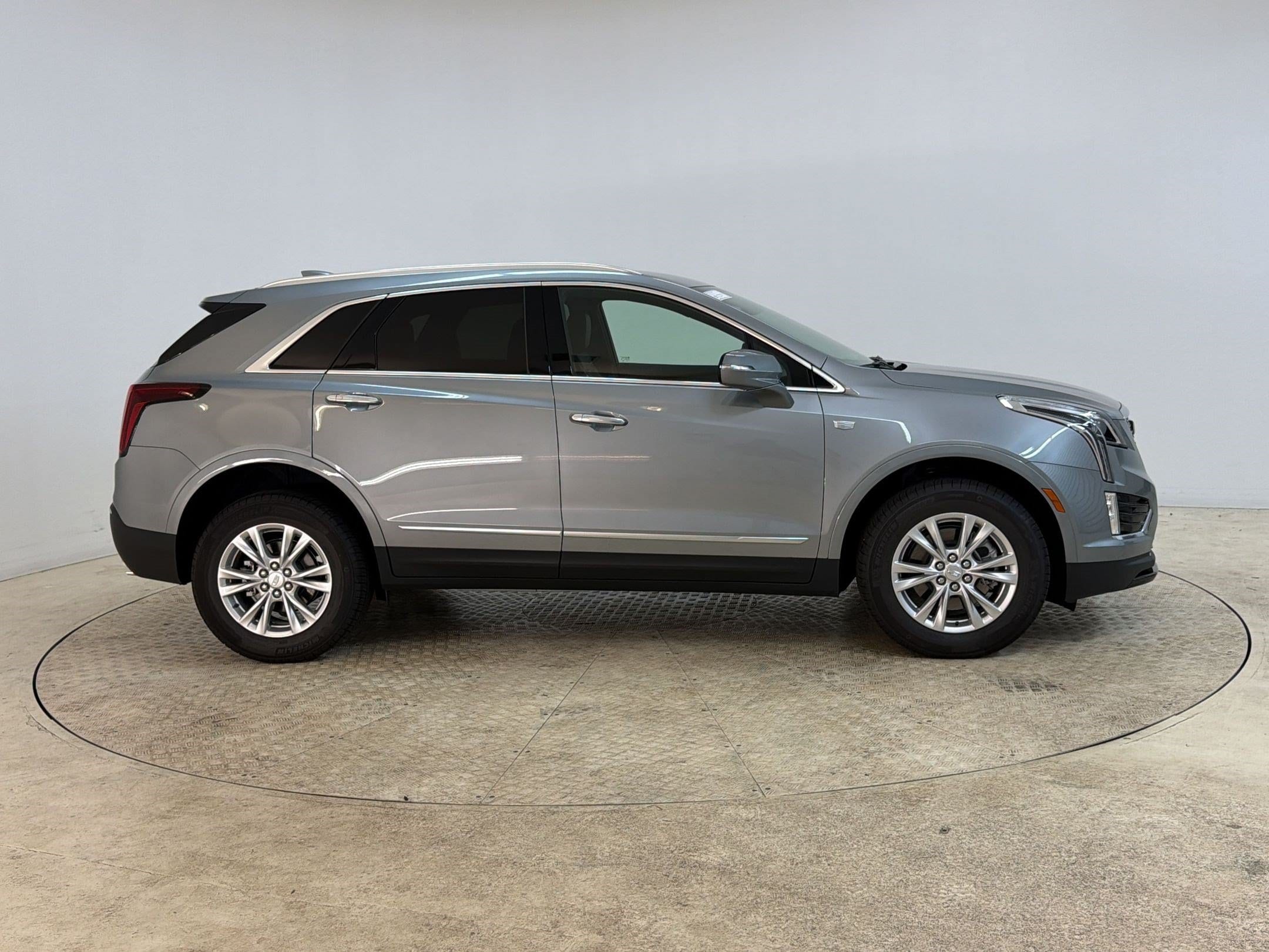 2026 Cadillac XT5 Luxury - Photo 8