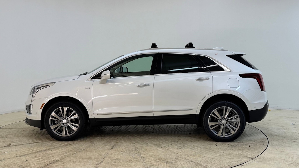 New 2026 CADILLAC XT5 Premium Luxury SUV