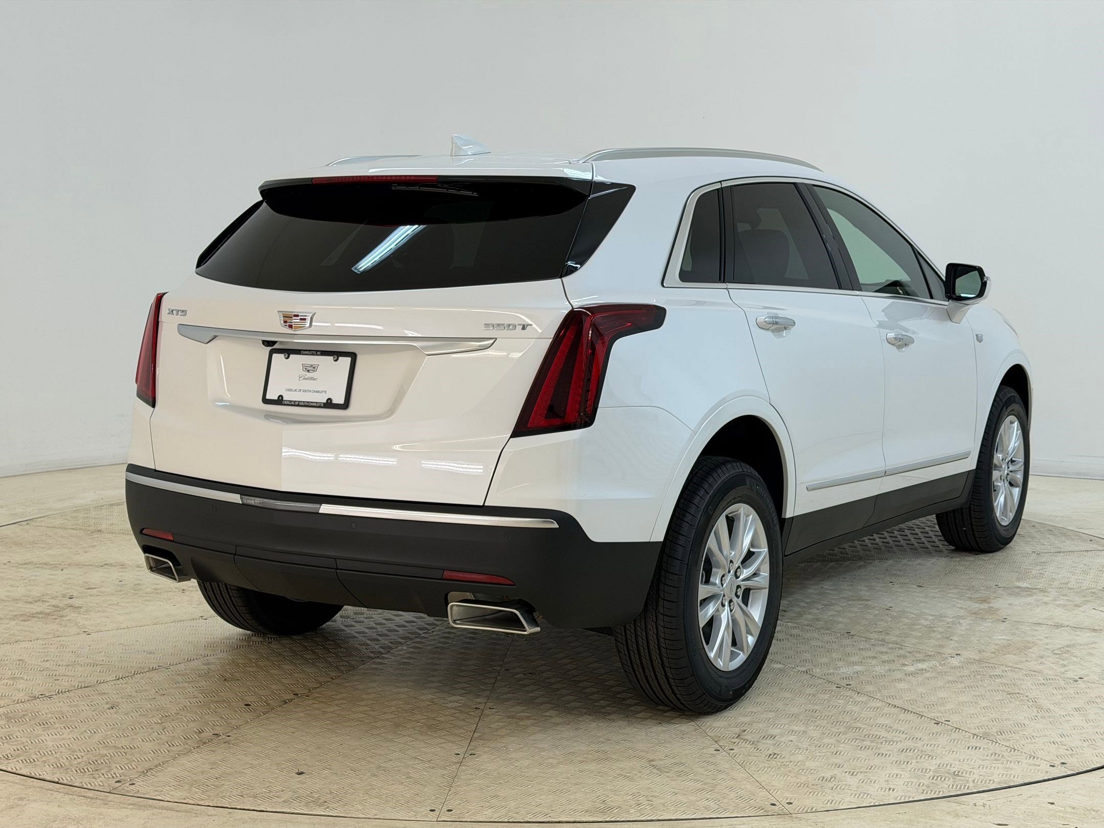 2026 Cadillac XT5 Luxury - Photo 9