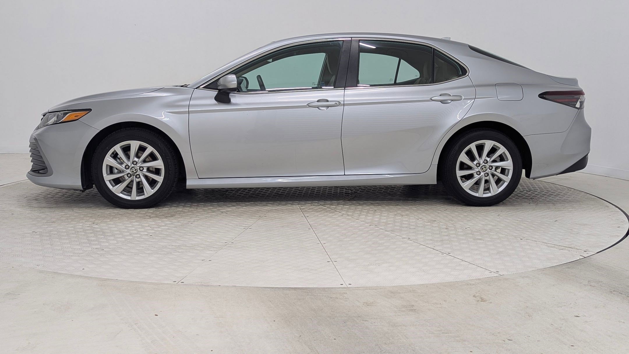 2024 Toyota Camry LE photo 2