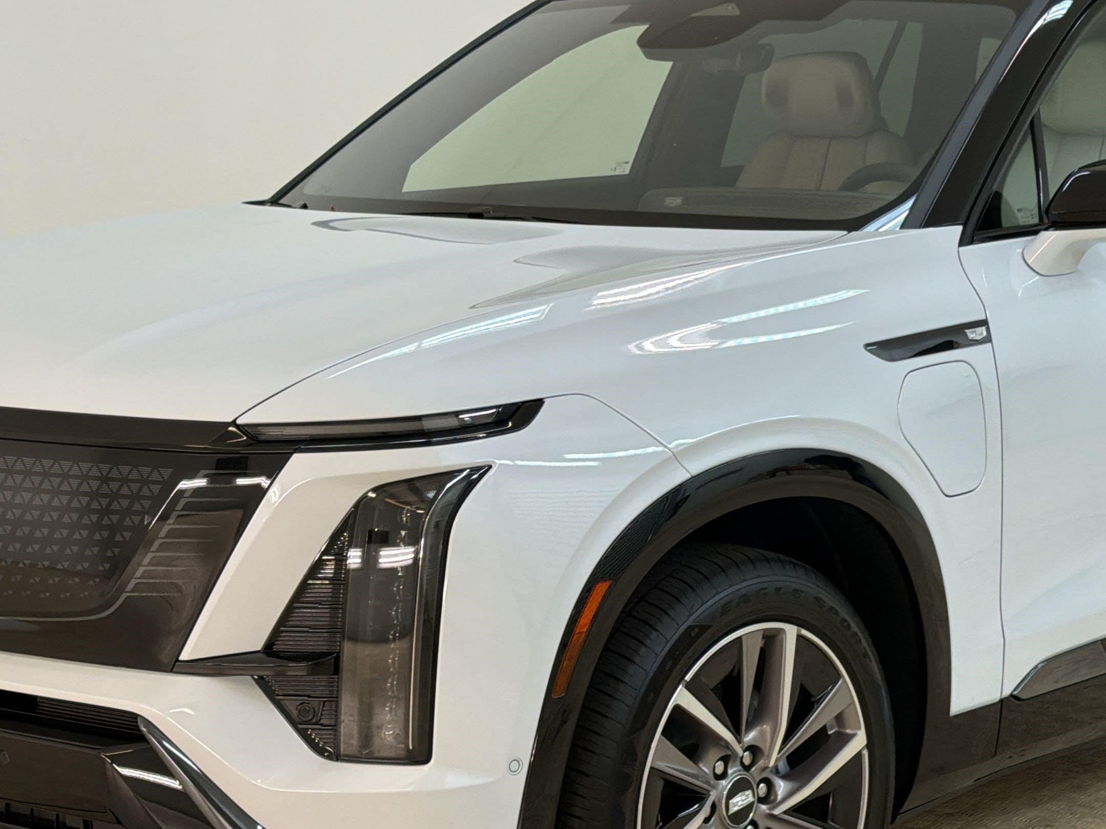 2027 Cadillac VISTIQ Sport - Photo 11