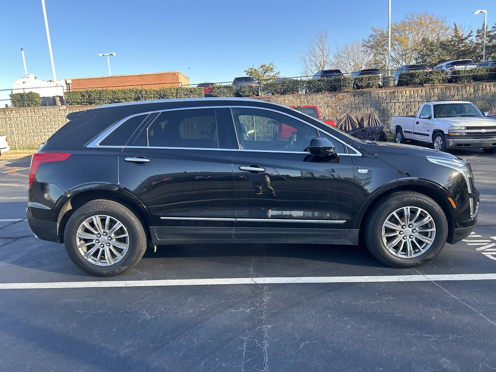 Used 2017 CADILLAC XT5 Luxury FWD SUV