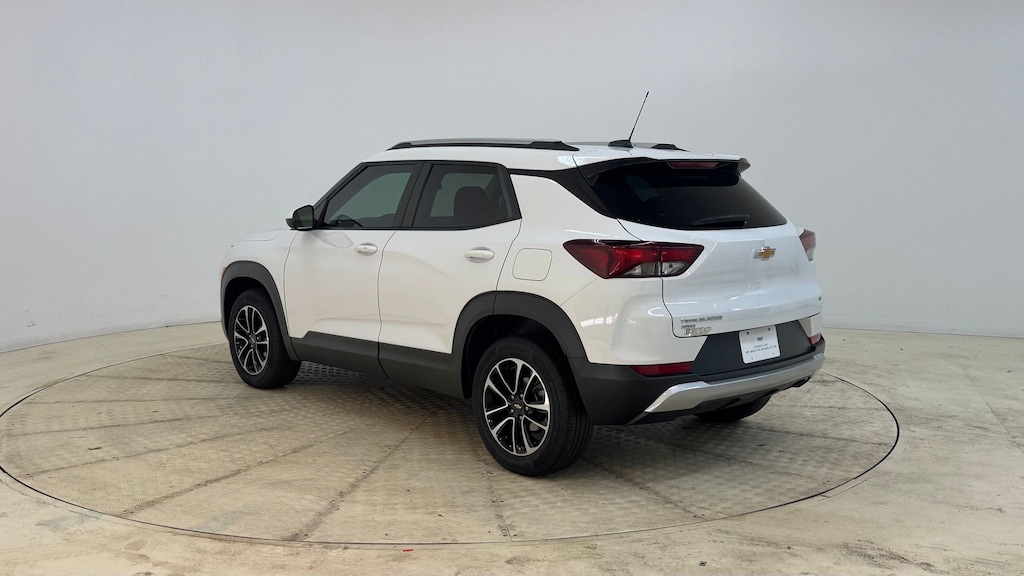 Used 2024 Chevrolet Trailblazer LT SUV