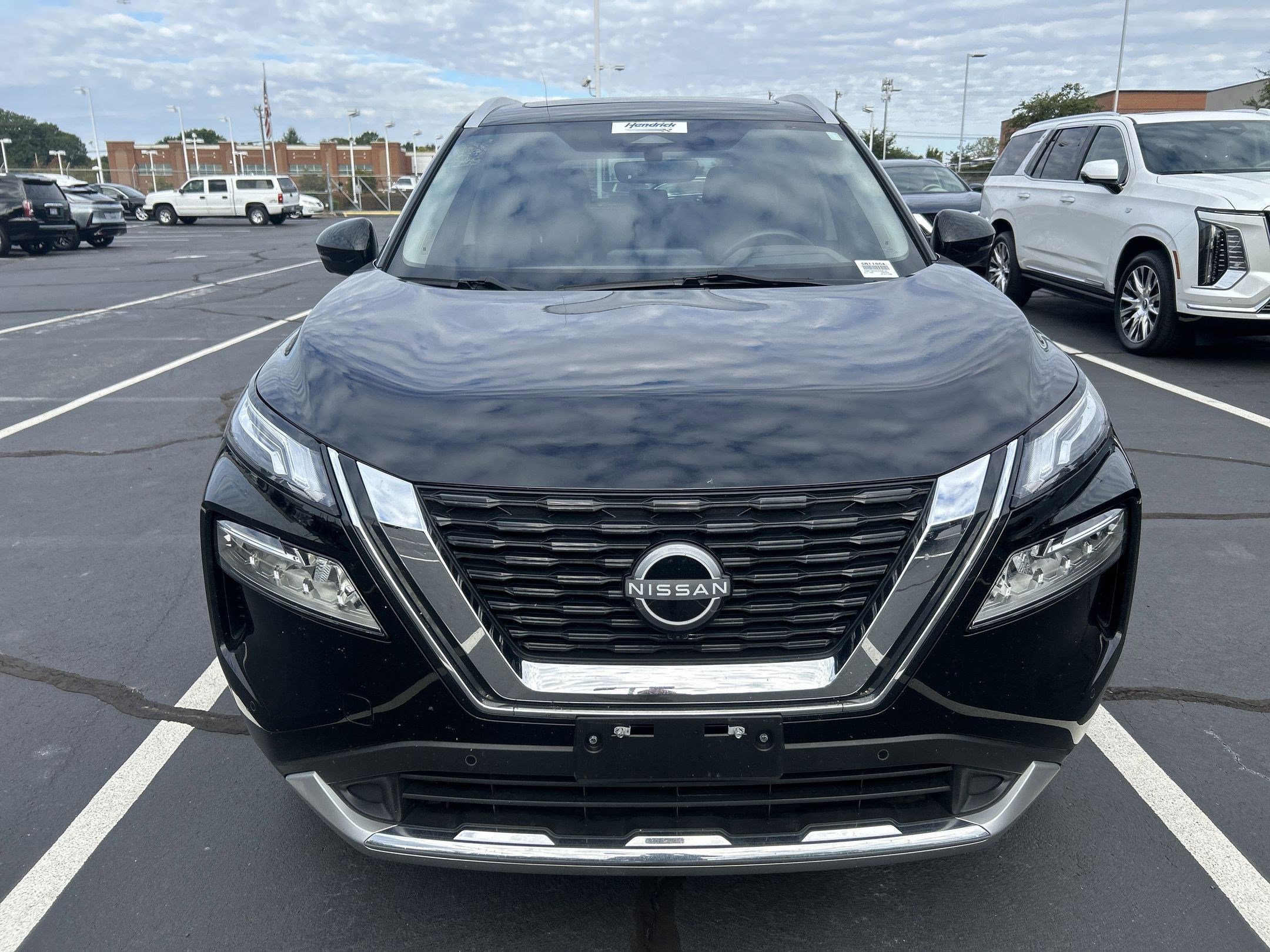 2023 Nissan Rogue Platinum photo 4