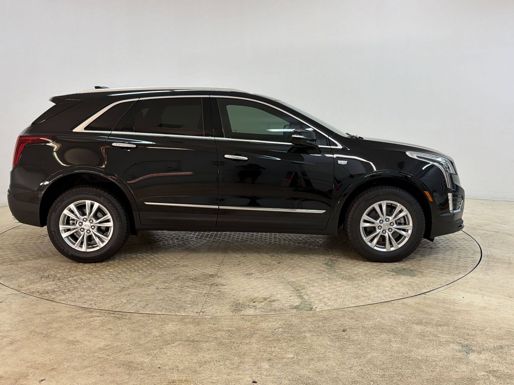 2026 Cadillac XT5 Luxury - Photo 8